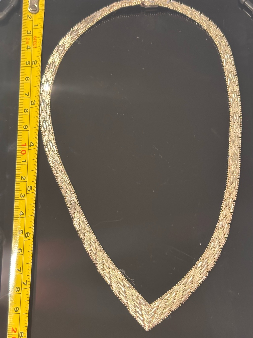 V-Shaped Women's Necklace and matching earrings (picture 2)